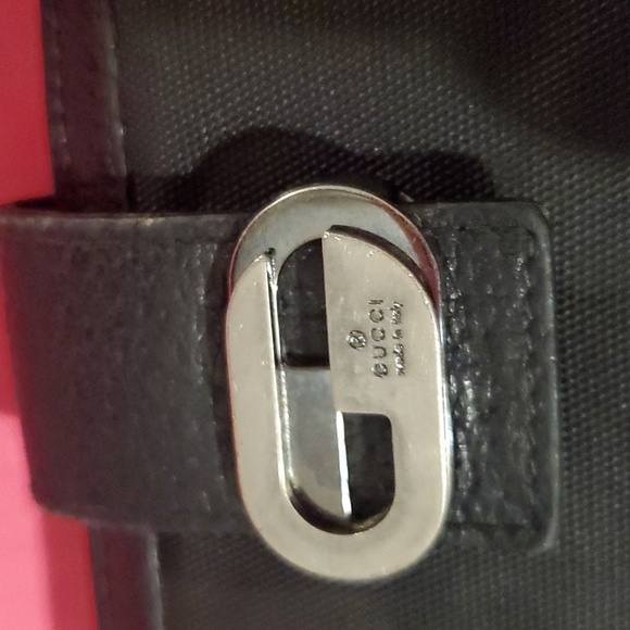 Authentic GUCCI WALLET* - Picture 2 of 13